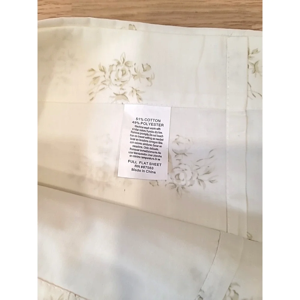 Vtg Cottage Core‎ Full Size Floral Ruffled Bedspread w/Ivory Flower Sheet Set